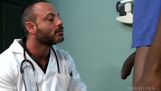Extrabigdicks Scary Str8 Big Black Dick rend visite à son médecin