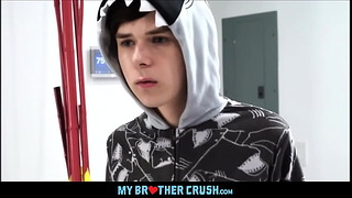 Twink Bro With a Best Big Man Cock Dakota Lovell Family Sex With Party Male Stepbrother Scott Demarco