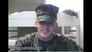 Militar Guy Cum On Cam