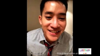 Charlo con un guapo tailandés en la videollamada