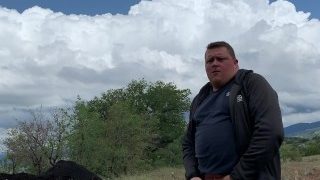A Piss & A Stroke In The Mountians