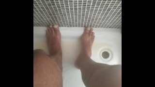 A Piss On May Male Feet In The Gym Shower