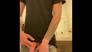 Big Cocked Man Pissing In The Toilet – Hot