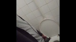 Big Piss Recorded In Selfie Camera