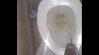 Biggyham91 Pissing
