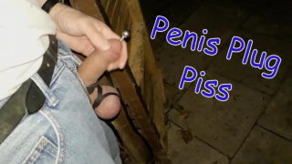 CBT – Penis Plug Piss