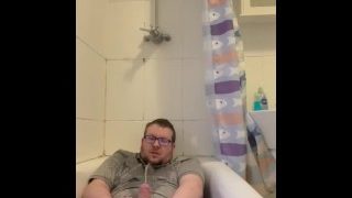 Fat Self-Piss In Bath