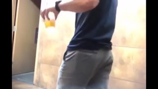 Hot Jock Pissing cam