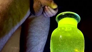 Hot Rank Piss Session – Hung Hunk Fills A Jar With Piss