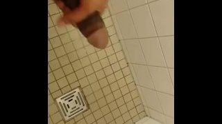 Hung 17Cm Teen Domtop Pissing Hard In Public Shower – Almost Got Caught