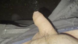 放尿 寒さで湯気が立っちゃう深夜のオシッコ動画
