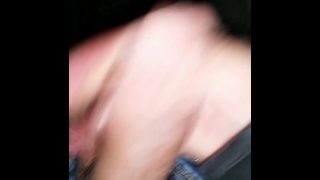 Je Pisse Et Me Branle Au Jus Dans Une Cave