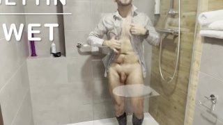 Kinky Hotel Fun In Suit And Tie And Piss Games Under The Shower