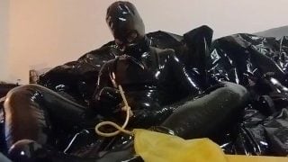 Latex Slave Piss In Bag With Gasmask Breathplay