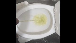 Lil Bit Of Piss N Play