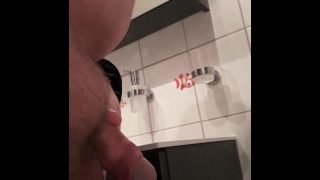 Me Pee