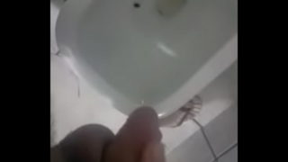 Mijada Pissing
