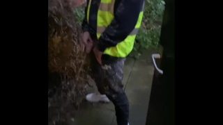 Oi Oi, Str8 Lil D Pisses Infront Of His Tradie Mate Uk_Gym_Bois