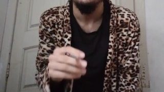 On My Way To Work, I Stop To Smoke And Pee Big Stream Of Yellow Piss