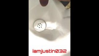 Peeing In The Public Toilet / Pag-Ihi Ko Sa Cr
