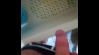 Pisciata Nella Vasca Pissing Pee