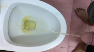 Piss – Slow Motion