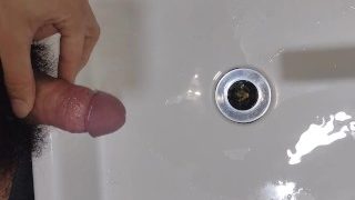 Pissing 4/54