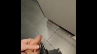 Pissing Compilation Vol 1 – Snauwflake Shows His Big Uncut Dick And Pisses Everywhere
