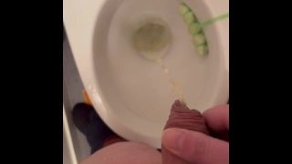 Pissing Pisse Wc