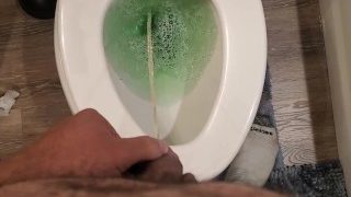 Small Dick Piss Before Shower Video