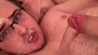 ¡Tragando semen y orina una y otra vez! Orgasmos masculinos múltiples