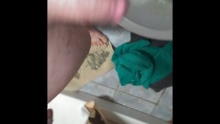 Teen Boy Pissing