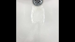 Twink Is So Desperate To Piss He Pisses In Dorm Sink