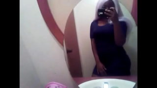 Young Black Teen Teases With Her Slutty Body