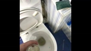 Vietnamese dad drink piss