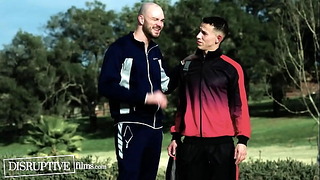 Coach Trains athlete to Spread Mind and Loosen Ass Before Huge Game – Cliff Jensen, Des Irez – Disruptivefilms